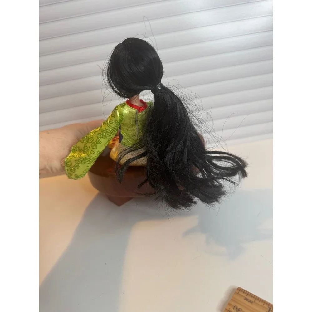 Disney‎ Mulan Sparkle Dress Doll Glitter Gown
